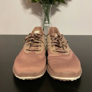 Women’s Nike In-Season TR8